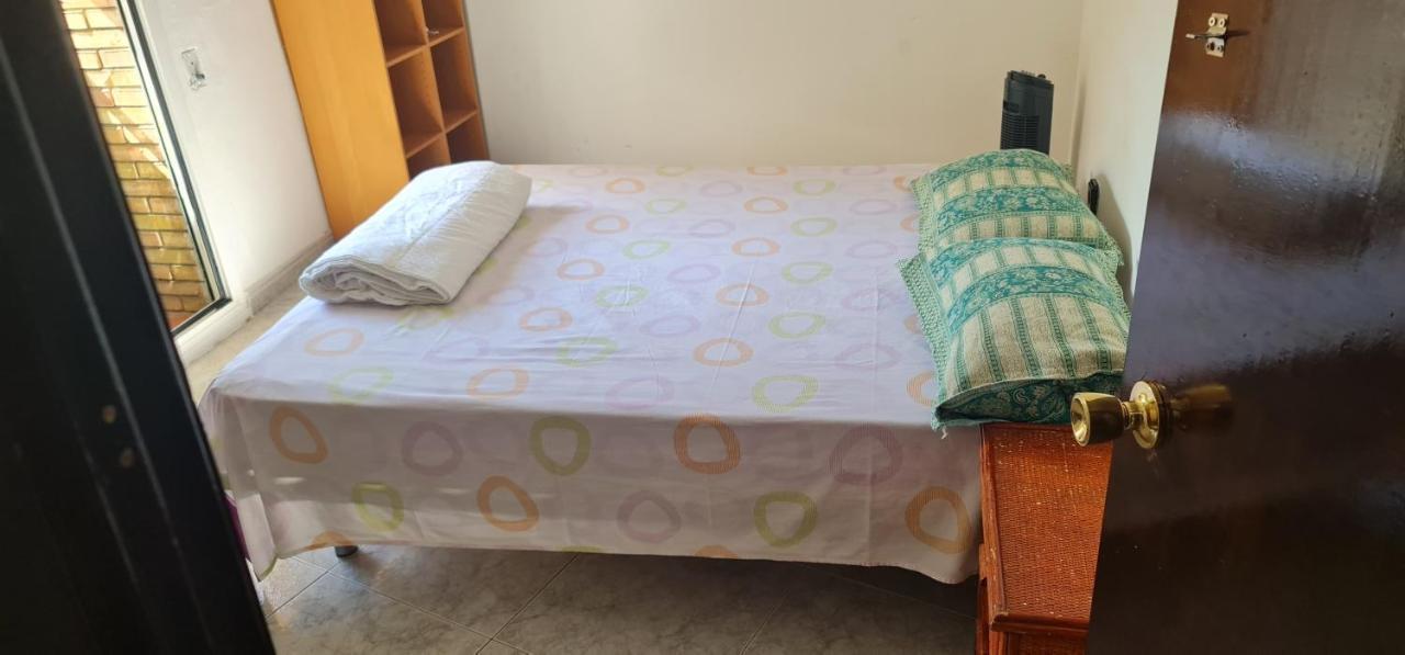Sunny Room In A Shared Apartment In Rubí Exterior foto