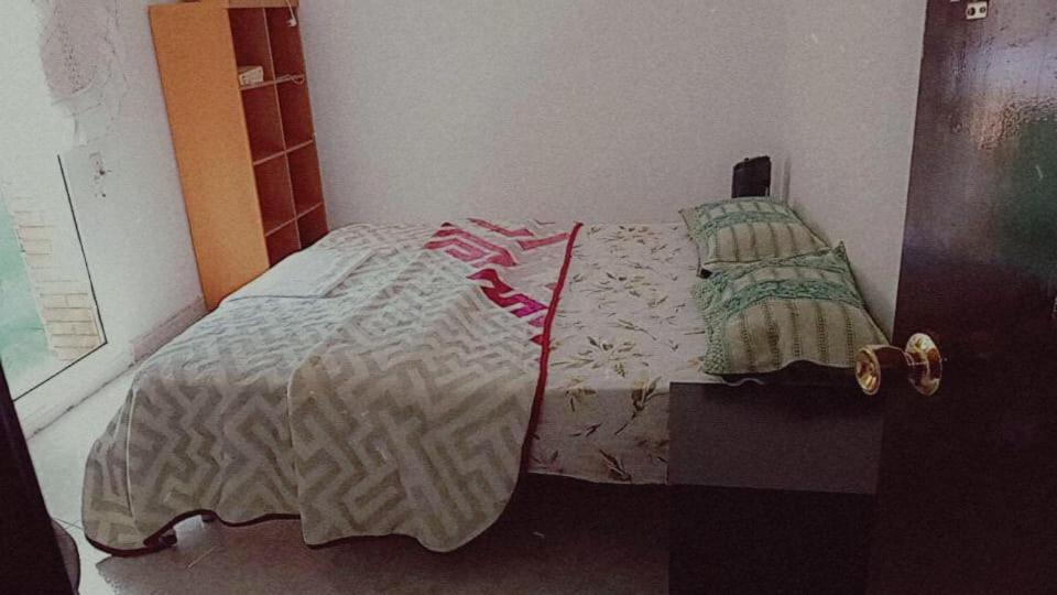Sunny Room In A Shared Apartment In Rubí Exterior foto